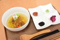 「ちはやふる展」コラボカフェで提供されるメニュー。