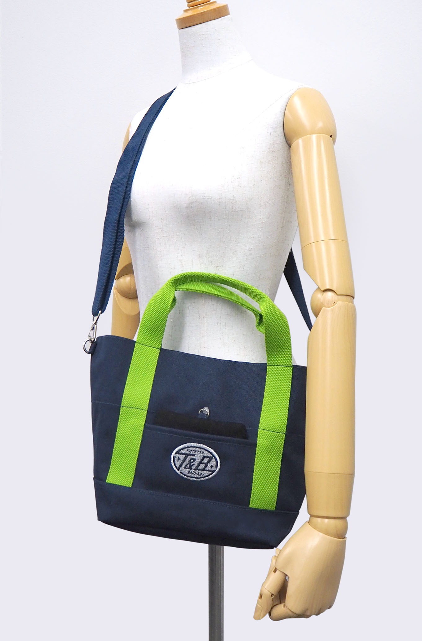 「TIGER & BUNNY トートバッグ 鏑木・T・虎徹」