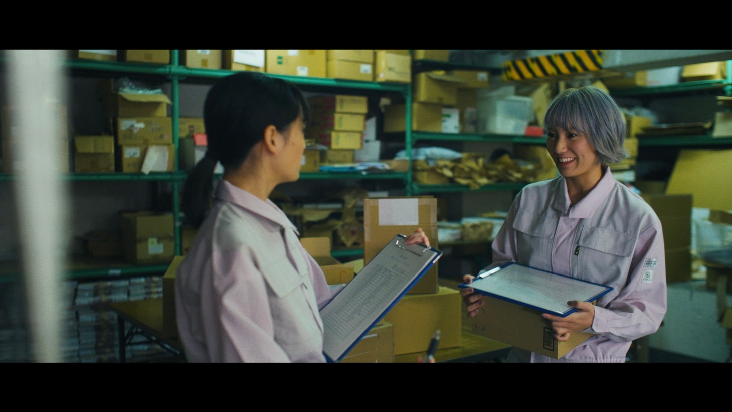 実写版「私、アイドル辞めます」の場面写真。