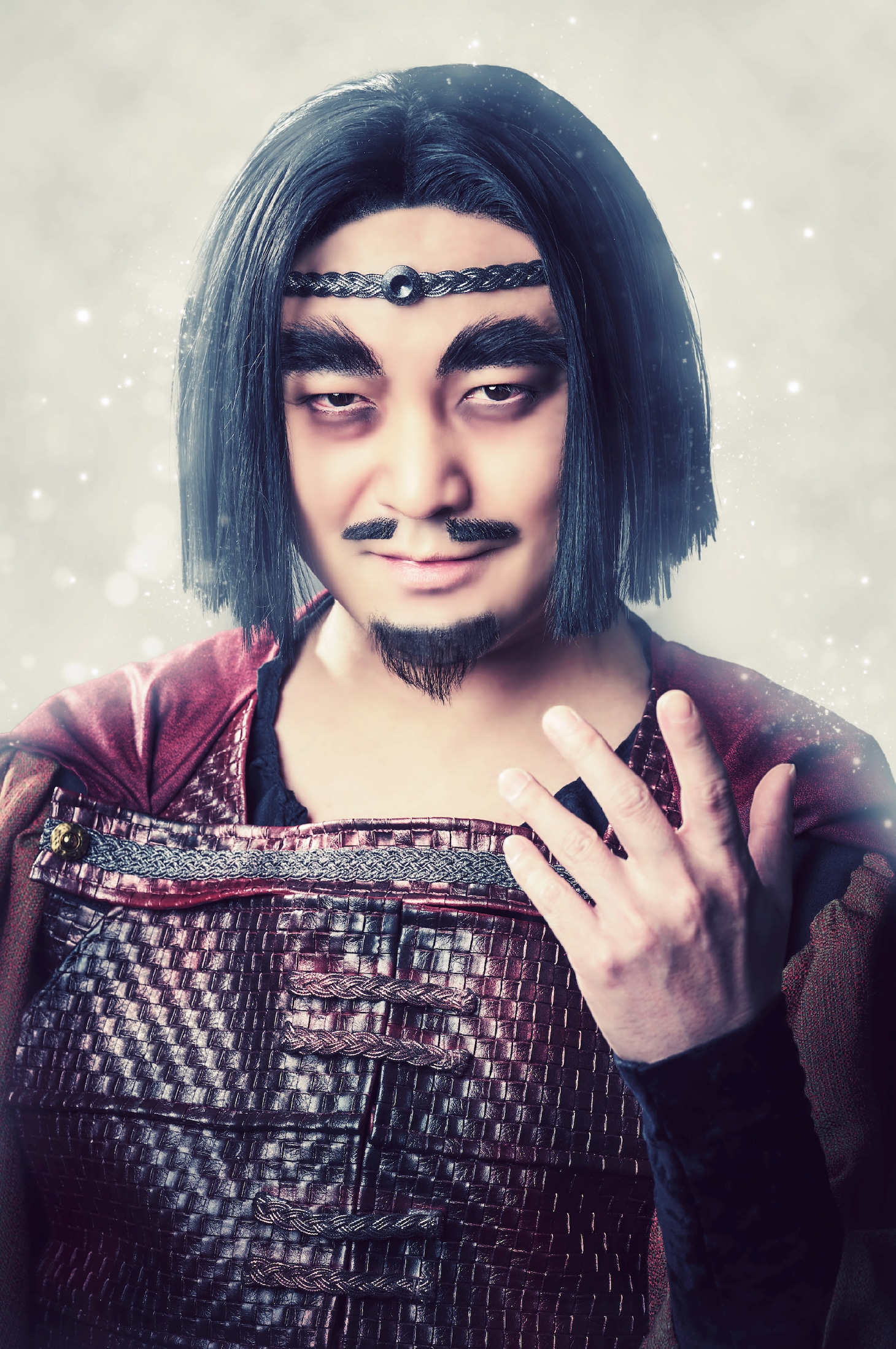 赤塚篤紀扮する亜相。