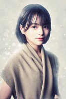 柿澤ゆりあ扮する更紗（幼少期）。