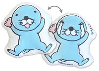 「ほっぺたひっぱりクッション」