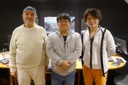 左からコンセプトデザイン・宮武一貴、監督・山本裕介、メカニックデザイン・天神英貴。