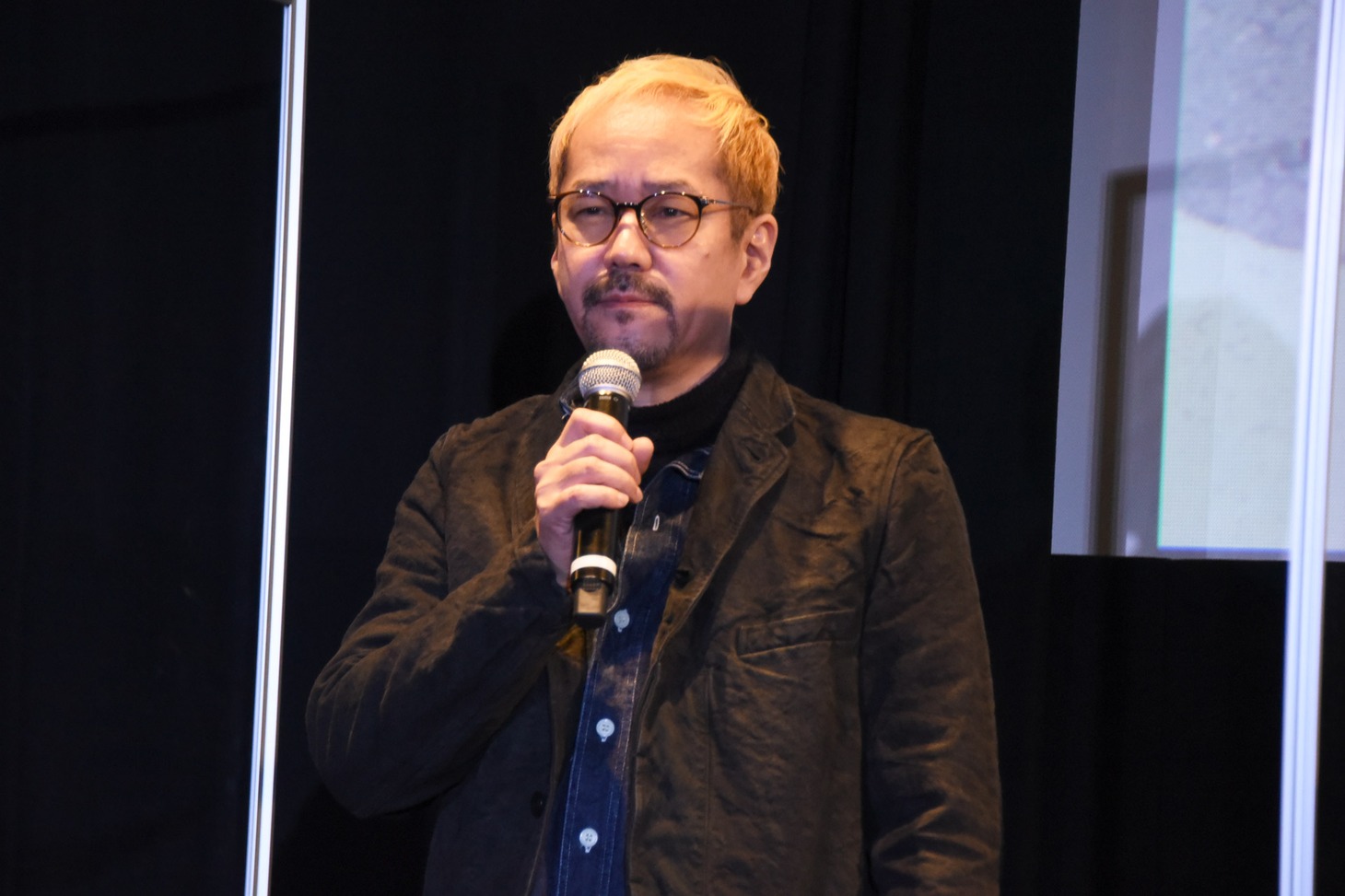神山健治監督