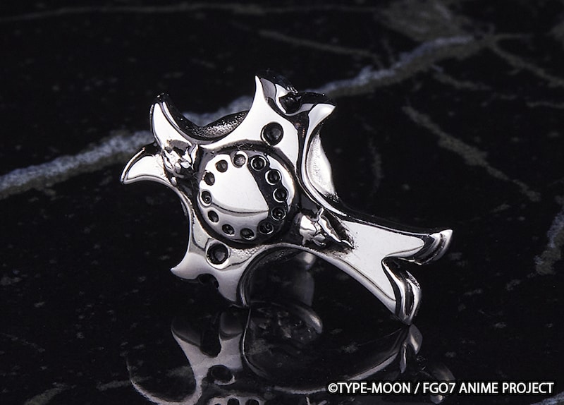 「モチーフイヤリング / ピアス マシュ・キリエライト」