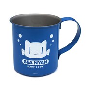 先行販売商品の「シーにゃん 塗装ステンレスマグカップ」。