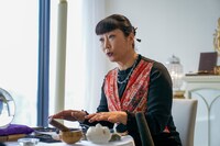 Netflixシリーズ「金魚妻」の場面写真。