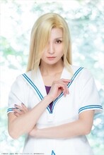 南千紗登扮する魚谷ありさ。