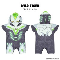 ワイルドタイガーのヒーロースーツを再現したロンパース。