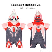 バーナビー・ブルックスJr.のヒーロースーツを再現したロンパース。