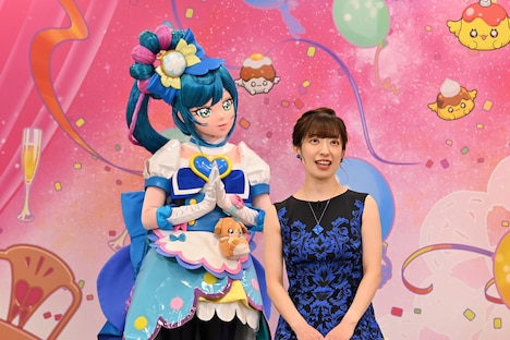 キュアスパイシーと清水理沙。(c)ABCテレビ