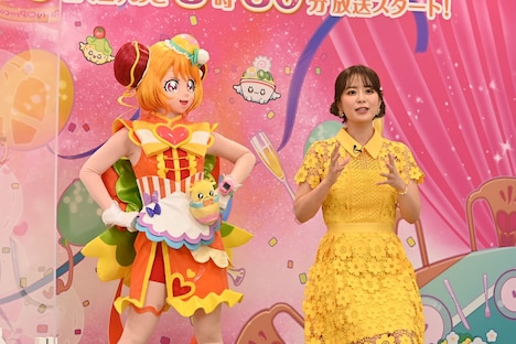 キュアヤムヤムと井口裕香。(c)ABCテレビ