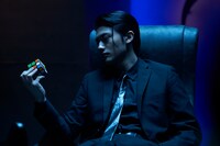 映画「嘘喰い」の新映像より。