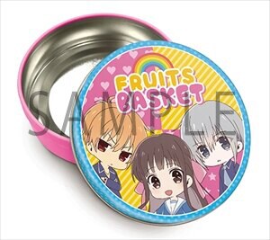 舞台挨拶で配布される「フルバ缶ケース」。