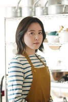 「今夜はコの字で Season2」より、ミキ役の藤井武美。(c)「今夜はコの字で」製作委員会 2020