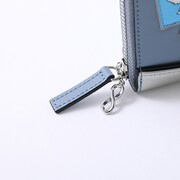 「馳河 ランガ モデル 長財布」の引き手。