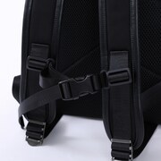 「喜屋武 暦 モデル バックパック」