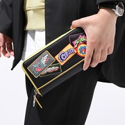 「喜屋武 暦 モデル 長財布」「喜屋武 暦 モデル 腕時計」の使用イメージ。