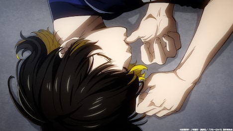 TVアニメ「ブルーロック」キャラクターPV「蜂楽廻編」より。 (c)金城宗幸・ノ村優介・講談社／「ブルーロック」製作委員会