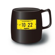 「DINEXマグカップ（ODDTAXI × SAUNATOWN）」 (c)P.I.C.S. / 映画小戸川交通パートナーズ