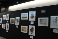 「大乙嫁語り展」の様子。