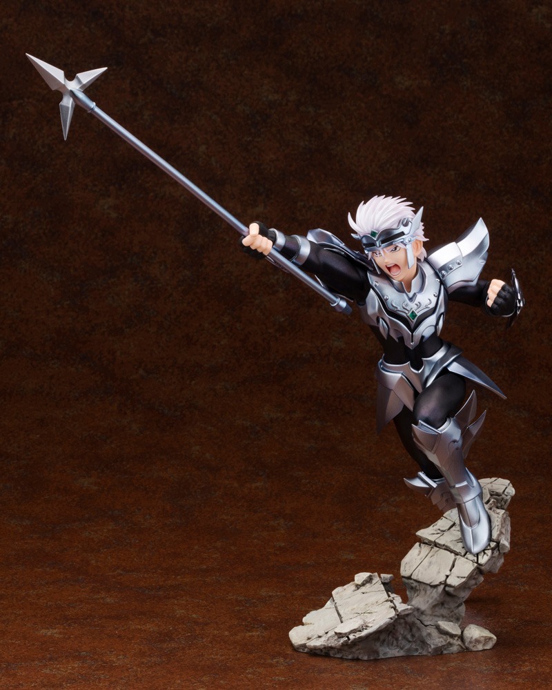 「ARTFX J ヒュンケル」通常の状態の槍を持たせた姿。