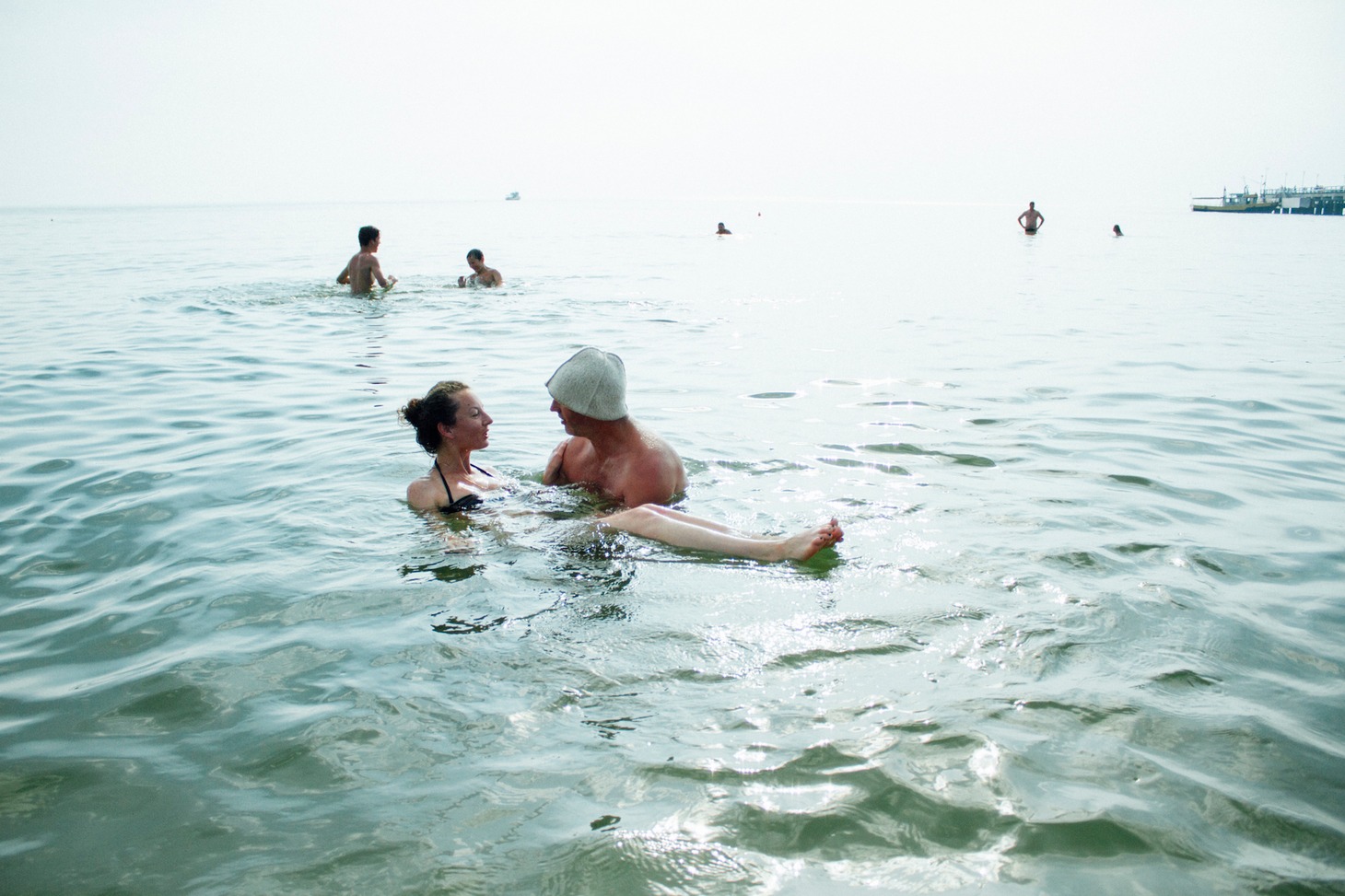 「サ展」に展示される“サ真（写真）”。