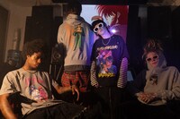 コラボアイテムの着用イメージ。