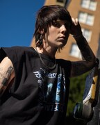 コラボアイテムの着用イメージ。