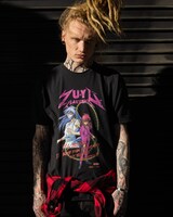 コラボアイテムの着用イメージ。