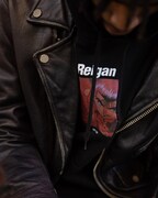 コラボアイテムの着用イメージ。