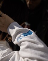 コラボアイテムの着用イメージ。