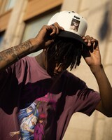 コラボアイテムの着用イメージ。