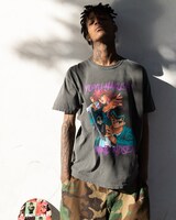 コラボアイテムの着用イメージ。