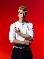 新田健太扮する長内信高。