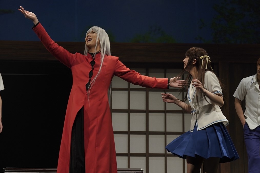 舞台「フルーツバスケット」より。