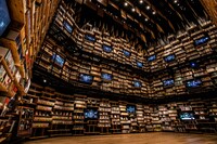 角川武蔵野ミュージアムの4階にある本棚劇場。