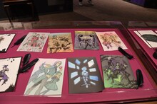 「ツイステ展」開幕、花江夏樹＆古田一紀が衣装展示のディテールに興奮