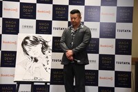 左から若宮詩暢、ケンドーコバヤシ。