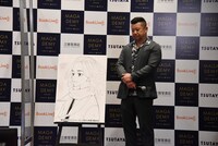 左から佐野万次郎、ケンドーコバヤシ。