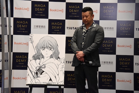 左からヨナ、ケンドーコバヤシ。