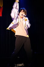 吉野カズキ役の堀江瞬。