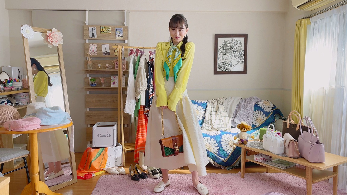 ドラマ「メンタル強め美女白川さん」オープニングより。 (c)「メンタル強め美女白川さん」製作委員会