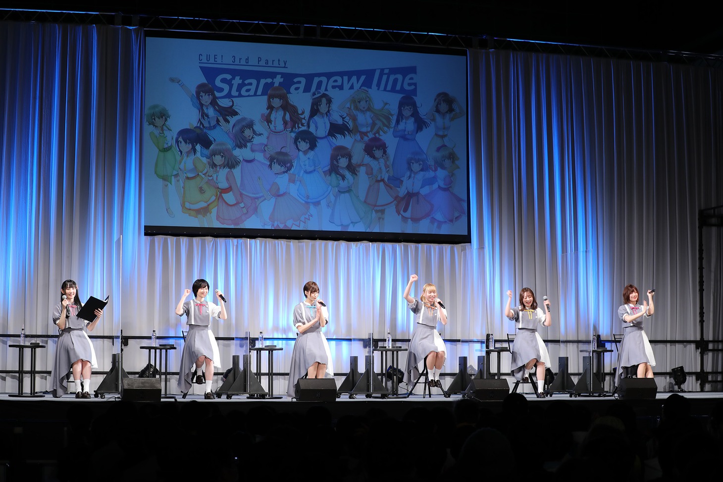 左から内山悠里菜、宮原颯希、松田彩希、鶴野有紗、佐藤舞、土屋李央。