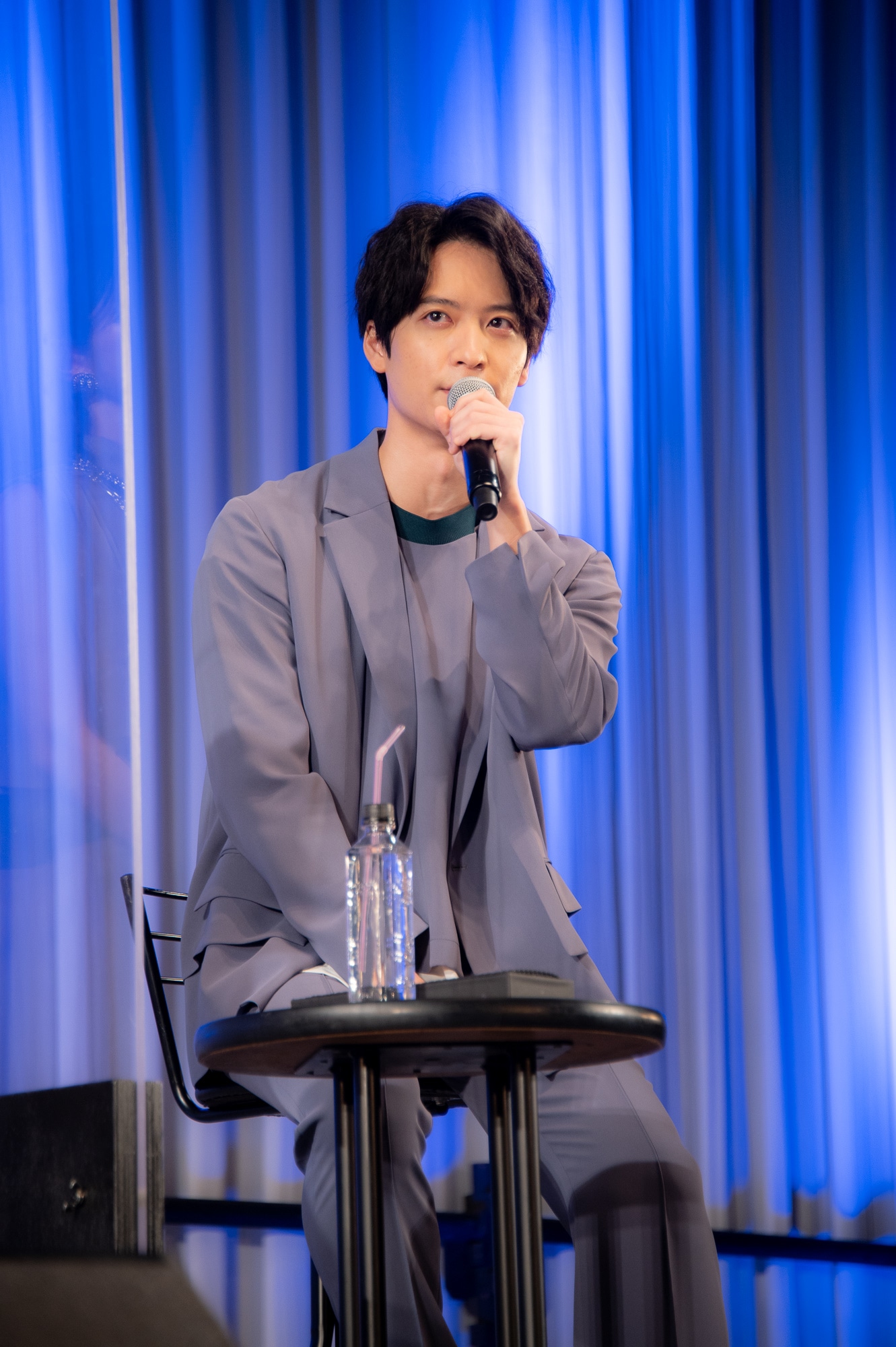 梅原裕一郎