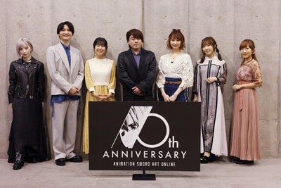 「ソードアート・オンライン 10th Anniversary Project -The Beginning-」ステージにて。左からReoNa、島崎信長、茅野愛衣、松岡禎丞、戸松遥、日高里菜、高垣彩陽。