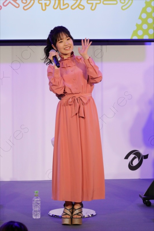 東山奈央