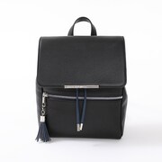 早川アキモデルのリュック。