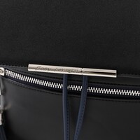 早川アキモデルのリュック。