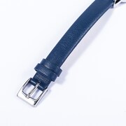 早川アキモデルの腕時計。